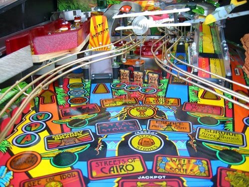 indiana-jones-pinball-machine-768x768-1
