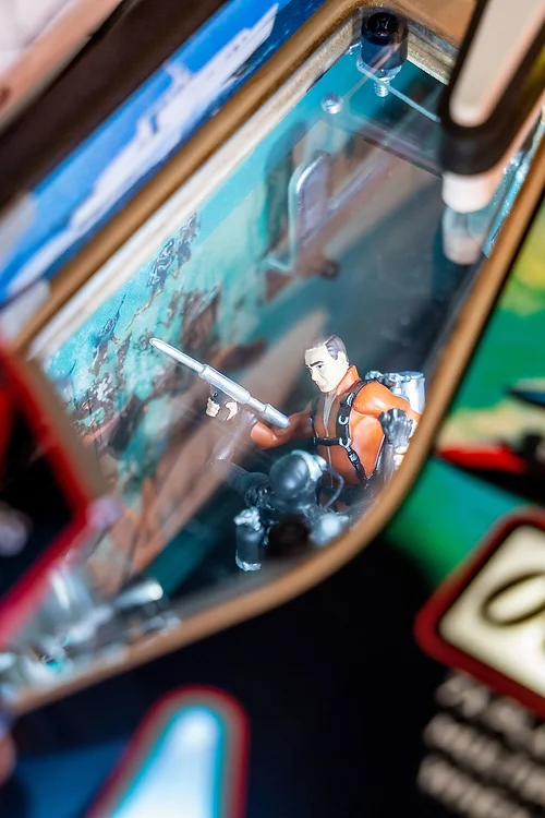 James Bond LE Pinball machine By stern - Image 11