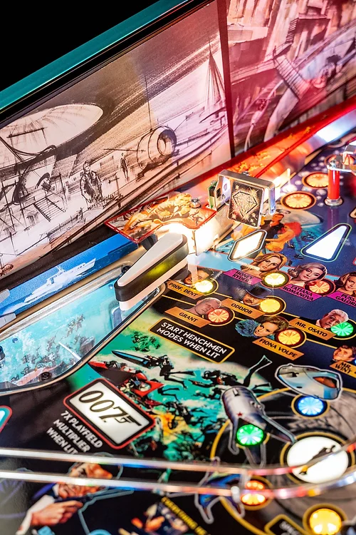 James Bond LE Pinball machine By stern - Image 7