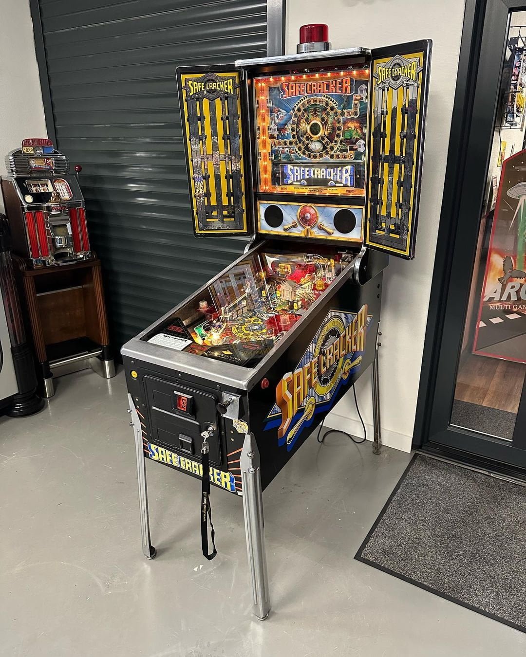 Safe Craker By Bally
