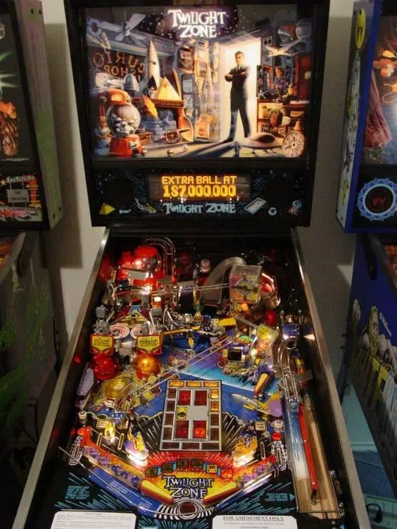 Twilight Zone Pinball Machine by Bally - Obrázek 2